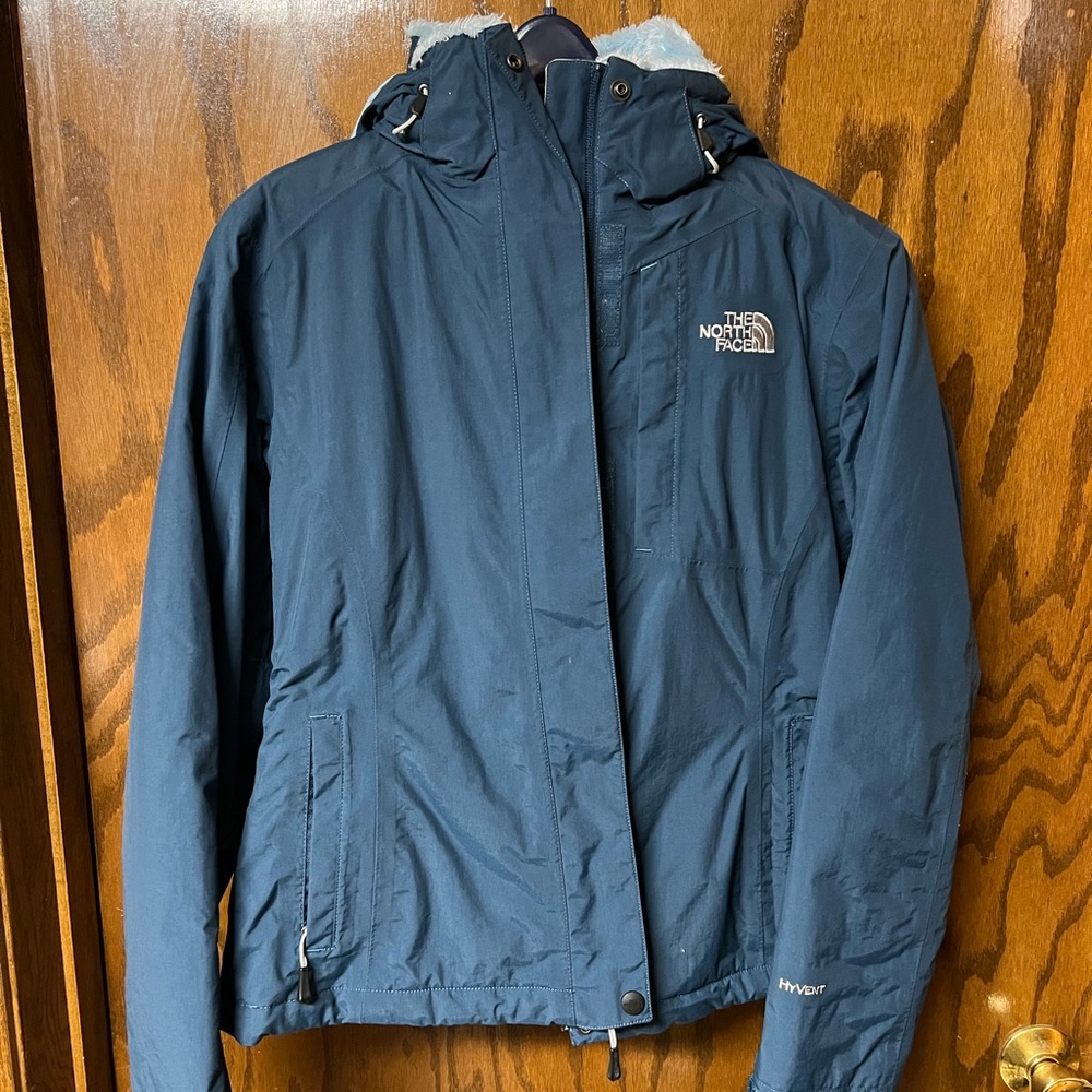 **SOLD** North Face Hyvent Winter Jacket Size Small
